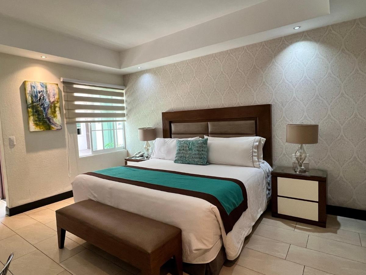 Aurea Hotel And Suites Zapopan Luaran gambar