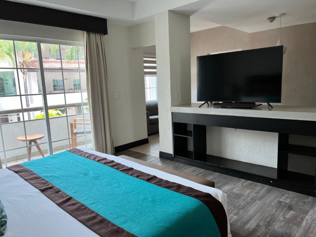 Aurea Hotel And Suites Zapopan Luaran gambar